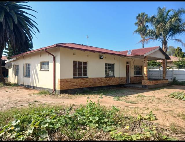 4 BEDROOM HOUSE FOR SALE IN ANNADALE